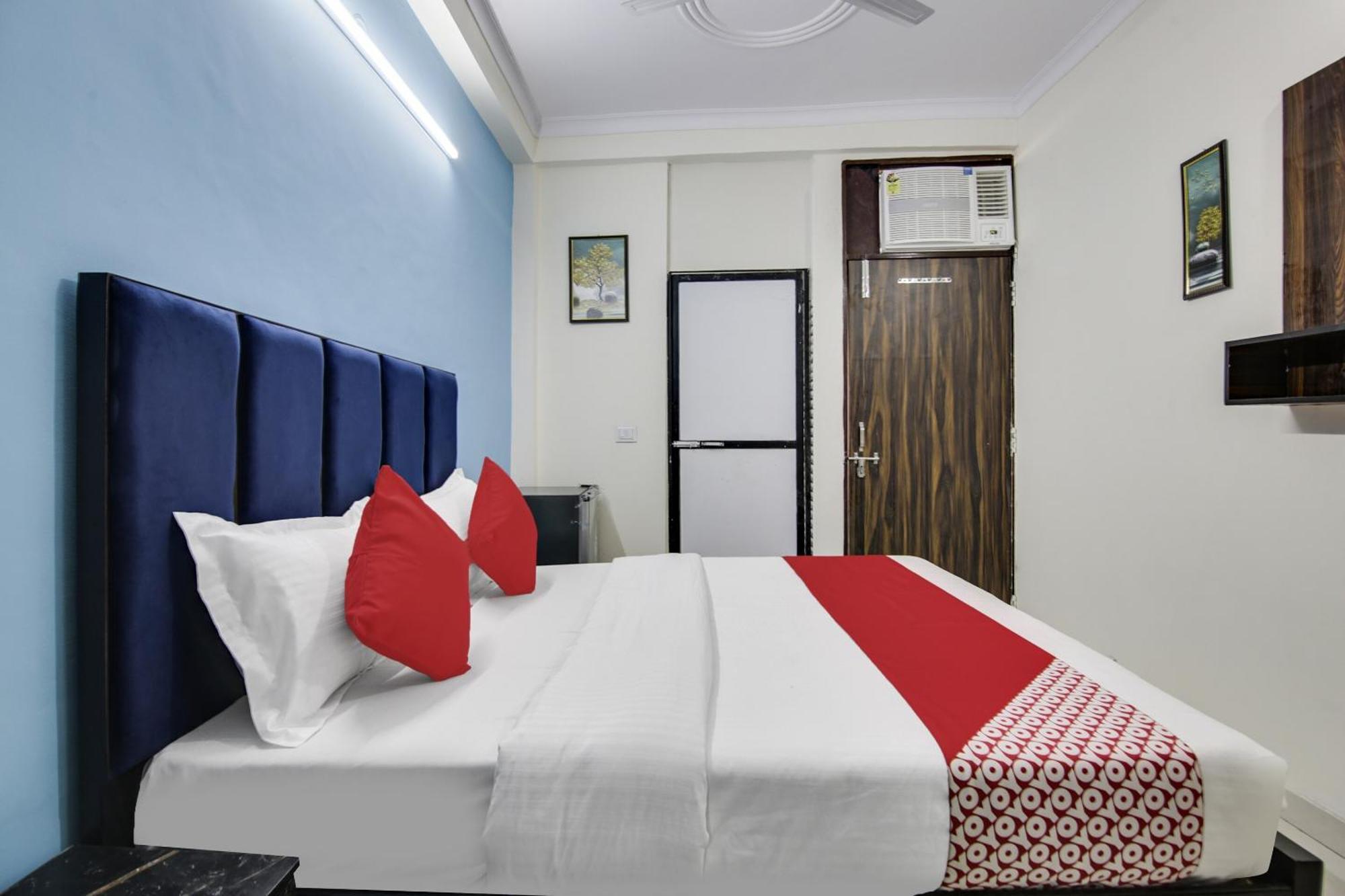 O Happy Hotel