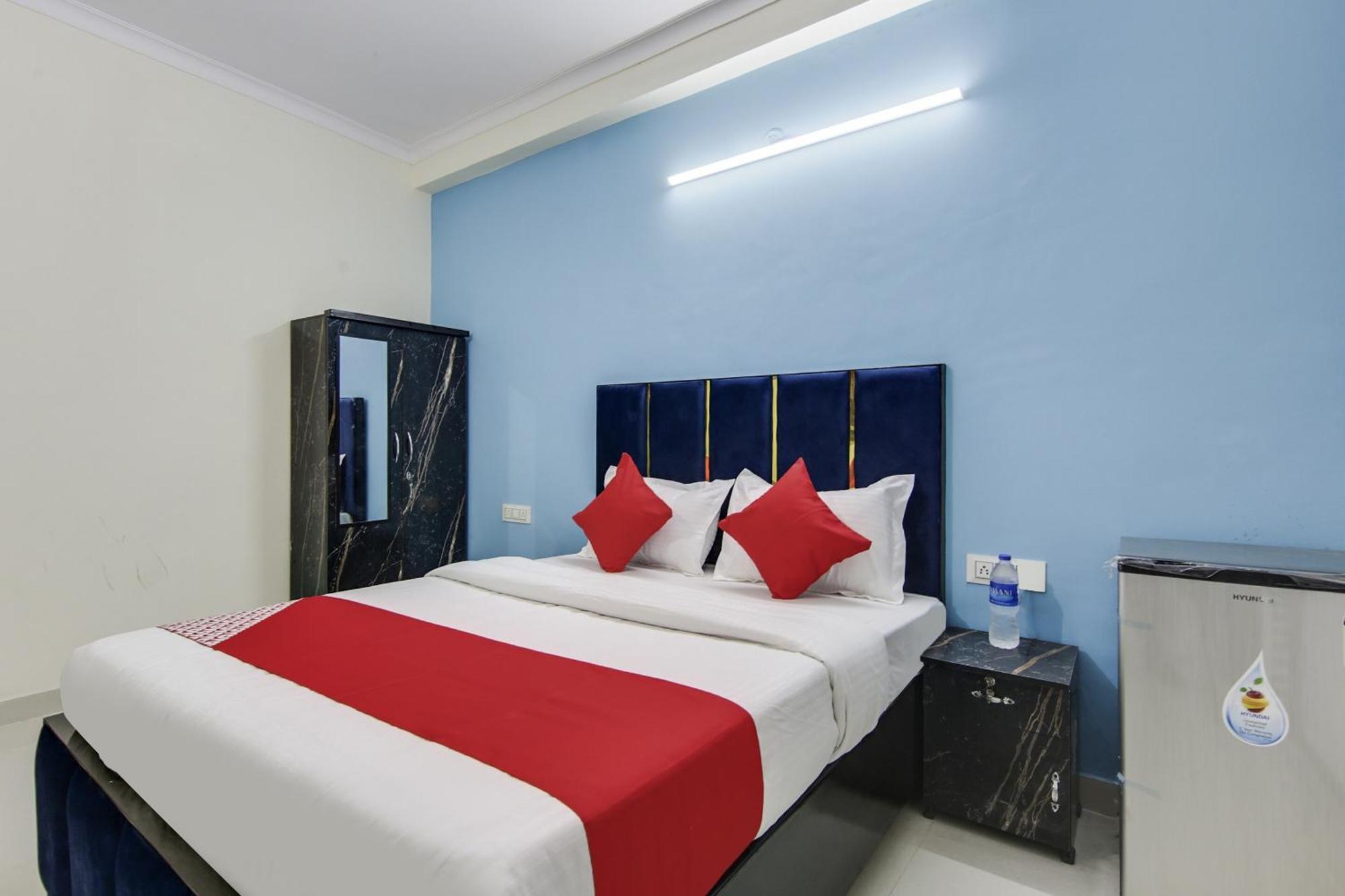 O Happy Hotel